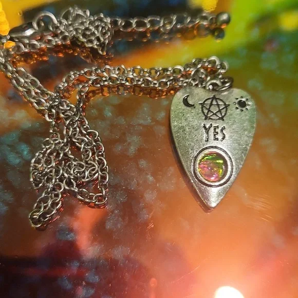 Ouijia Board Planchette YES Necklace - Picture 6 of 6